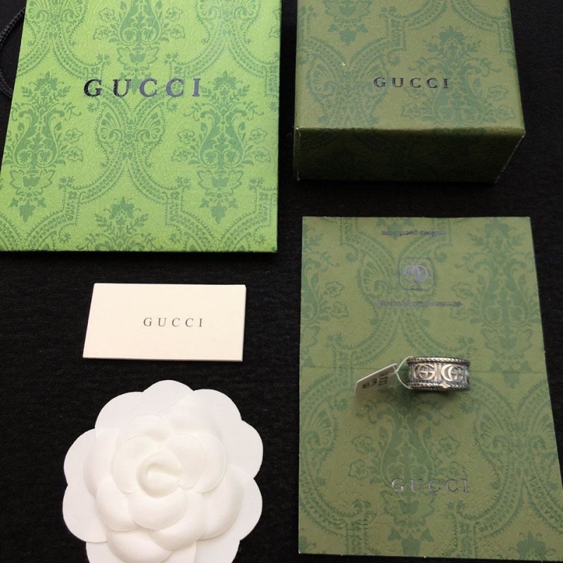 G*u*i rings